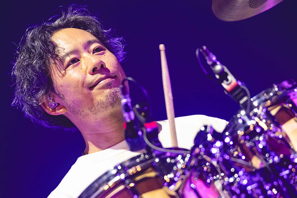 ASIAN KUNG-FU GENERATION