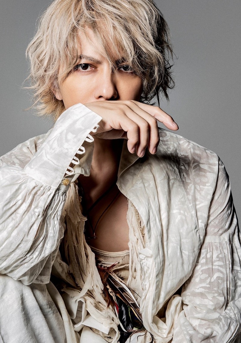 11時台 HYDE(@HydeOfficial_)登場！ #起きたら802