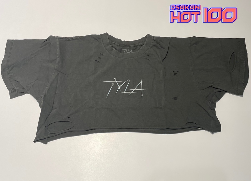 電話でNo.1予想をして【 Tyla オリジナル Tシャツ 】をゲット！