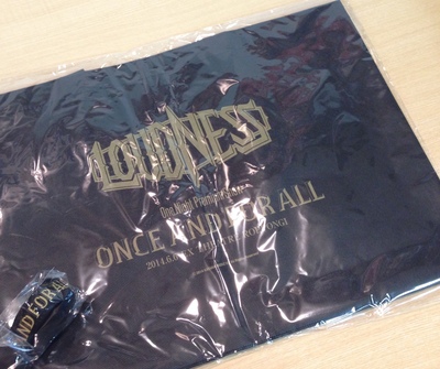 LOUDNESSプレゼント！！