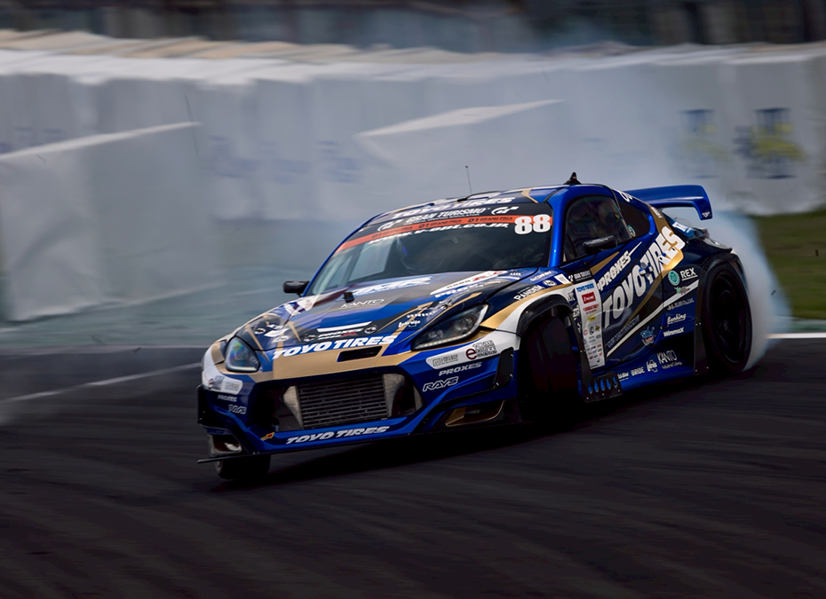 Team TOYO TIRES DRIFT TOYOTA GR86 #88（PROXES R888R Drift）